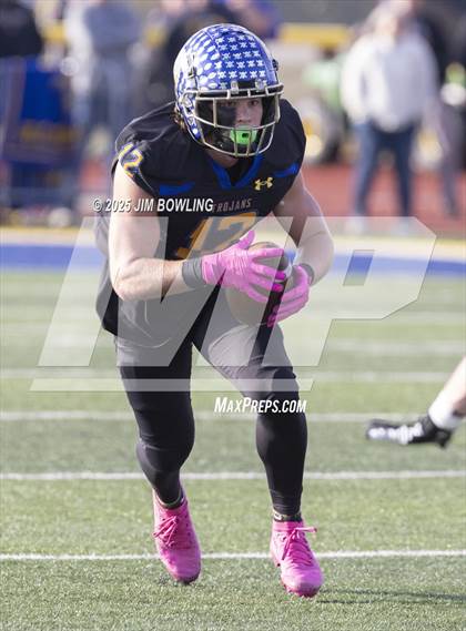 Thumbnail 3 in Maroa-Forsyth vs Johnston City (IHSA 2A Round 2) photogallery.