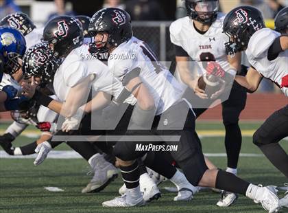 Thumbnail 3 in Maroa-Forsyth vs Johnston City (IHSA 2A Round 2) photogallery.