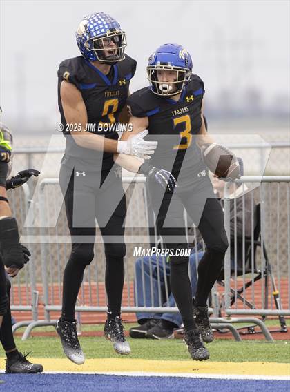 Thumbnail 2 in Maroa-Forsyth vs Johnston City (IHSA 2A Round 2) photogallery.