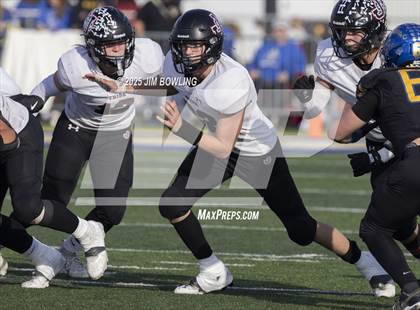 Thumbnail 3 in Maroa-Forsyth vs Johnston City (IHSA 2A Round 2) photogallery.