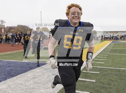 Thumbnail 3 in Maroa-Forsyth vs Johnston City (IHSA 2A Round 2) photogallery.