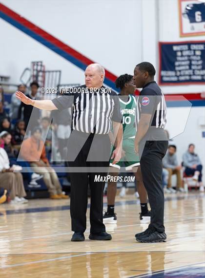Thumbnail 2 in East Nashville Magnet vs. LEAD Academy (TSSAA Region 2A East Final) photogallery.
