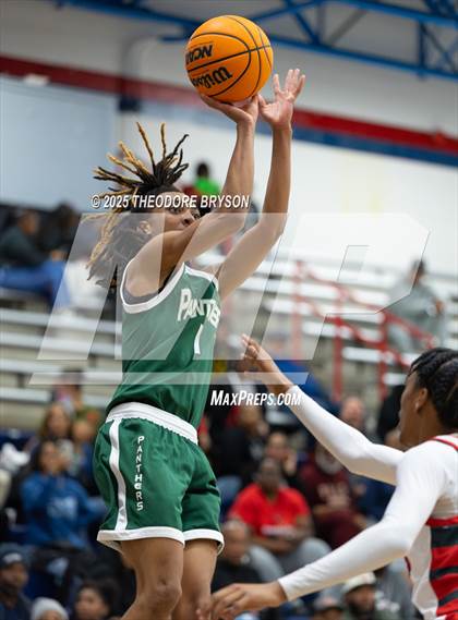 Thumbnail 1 in East Nashville Magnet vs. LEAD Academy (TSSAA Region 2A East Final) photogallery.