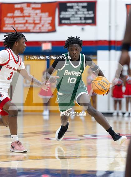 Thumbnail 2 in East Nashville Magnet vs. LEAD Academy (TSSAA Region 2A East Final) photogallery.