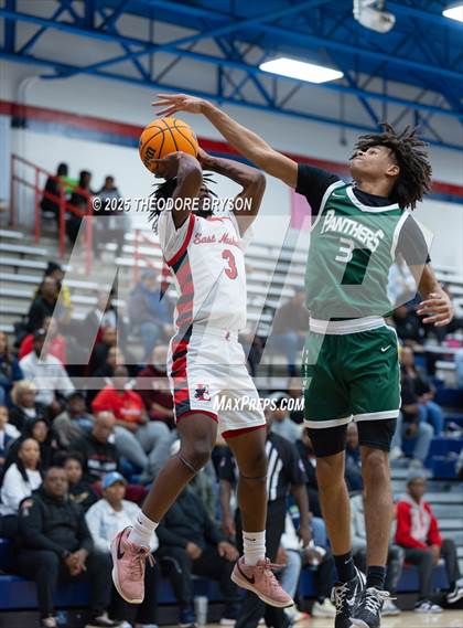 Thumbnail 2 in East Nashville Magnet vs. LEAD Academy (TSSAA Region 2A East Final) photogallery.