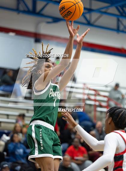 Thumbnail 2 in East Nashville Magnet vs. LEAD Academy (TSSAA Region 2A East Final) photogallery.