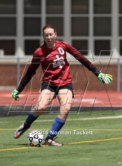 Thumbnail 2 in Aquinas vs Kapaun Mt Carmel (KSHSAA 5A Final) photogallery.