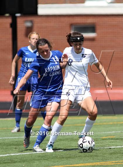 Thumbnail 3 in Aquinas vs Kapaun Mt Carmel (KSHSAA 5A Final) photogallery.
