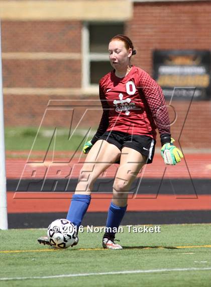 Thumbnail 1 in Aquinas vs Kapaun Mt Carmel (KSHSAA 5A Final) photogallery.