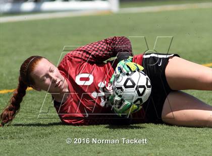 Thumbnail 3 in Aquinas vs Kapaun Mt Carmel (KSHSAA 5A Final) photogallery.