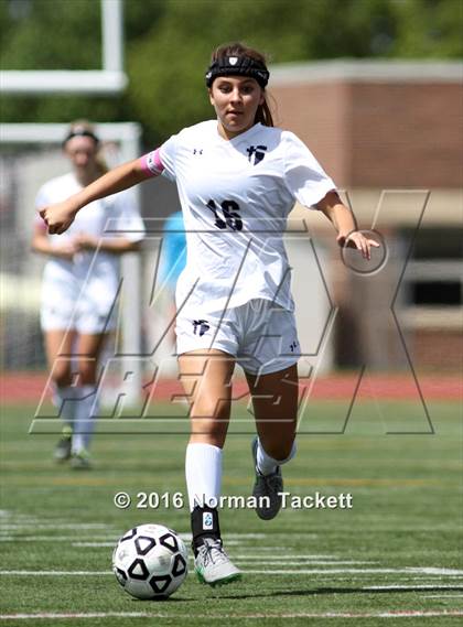 Thumbnail 2 in Aquinas vs Kapaun Mt Carmel (KSHSAA 5A Final) photogallery.