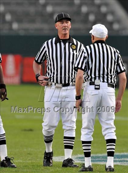 Thumbnail 2 in Modesto Christian vs. Parker (CIF State Small Schools Final) photogallery.