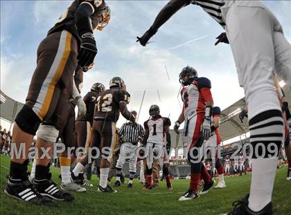 Thumbnail 2 in Modesto Christian vs. Parker (CIF State Small Schools Final) photogallery.
