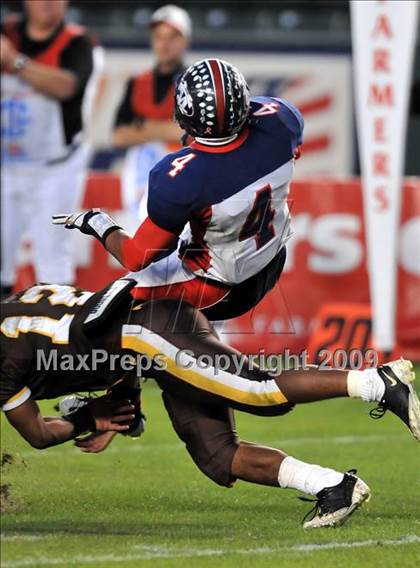Thumbnail 1 in Modesto Christian vs. Parker (CIF State Small Schools Final) photogallery.