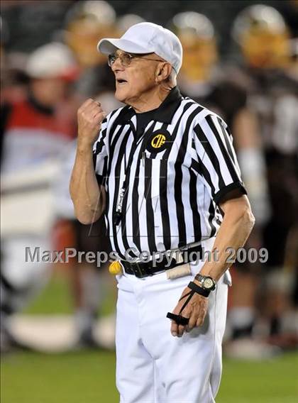 Thumbnail 3 in Modesto Christian vs. Parker (CIF State Small Schools Final) photogallery.