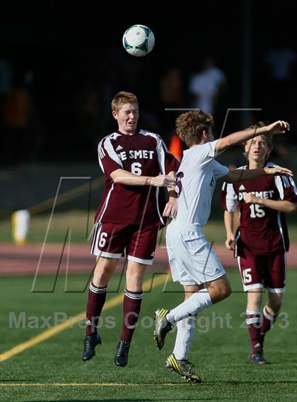 Thumbnail 1 in DeSmet Jesuit vs Belleville West (Gateway City Soccer Classic) photogallery.