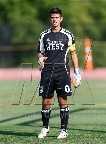 Thumbnail 2 in DeSmet Jesuit vs Belleville West (Gateway City Soccer Classic) photogallery.