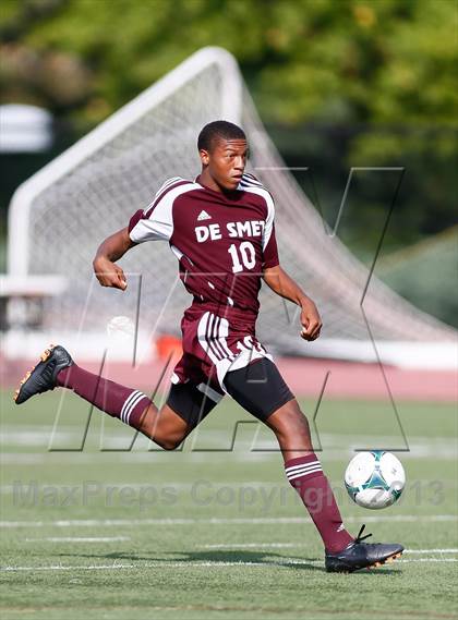 Thumbnail 1 in DeSmet Jesuit vs Belleville West (Gateway City Soccer Classic) photogallery.