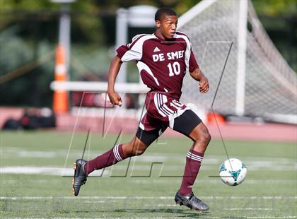 Thumbnail 3 in DeSmet Jesuit vs Belleville West (Gateway City Soccer Classic) photogallery.