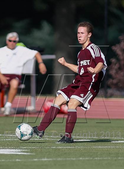 Thumbnail 2 in DeSmet Jesuit vs Belleville West (Gateway City Soccer Classic) photogallery.