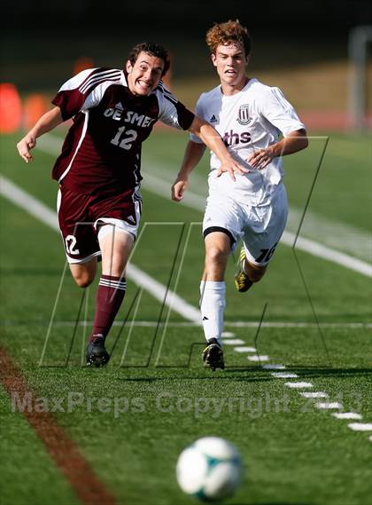 Thumbnail 3 in DeSmet Jesuit vs Belleville West (Gateway City Soccer Classic) photogallery.