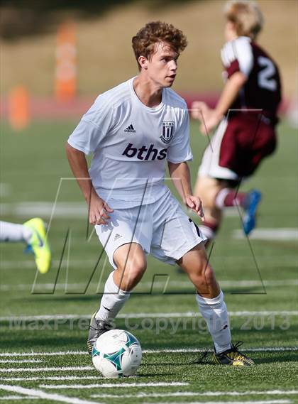 Thumbnail 2 in DeSmet Jesuit vs Belleville West (Gateway City Soccer Classic) photogallery.