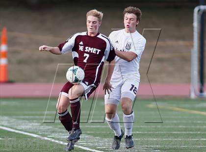 Thumbnail 3 in DeSmet Jesuit vs Belleville West (Gateway City Soccer Classic) photogallery.