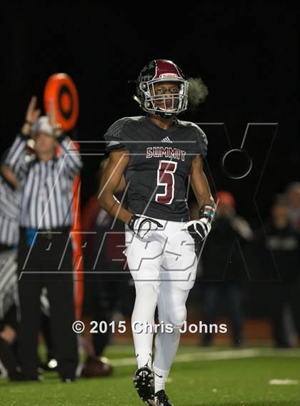 Thumbnail 1 in Rockwood Summit vs. Chaminade (MSHSAA Class 5 Quarterfinal) photogallery.