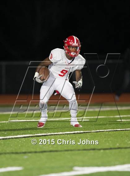 Thumbnail 2 in Rockwood Summit vs. Chaminade (MSHSAA Class 5 Quarterfinal) photogallery.