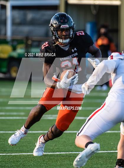 Thumbnail 3 in Stoughton vs. Milford photogallery.