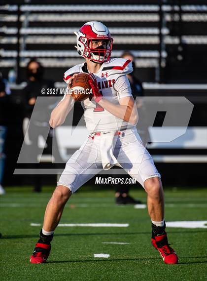 Thumbnail 3 in Stoughton vs. Milford photogallery.