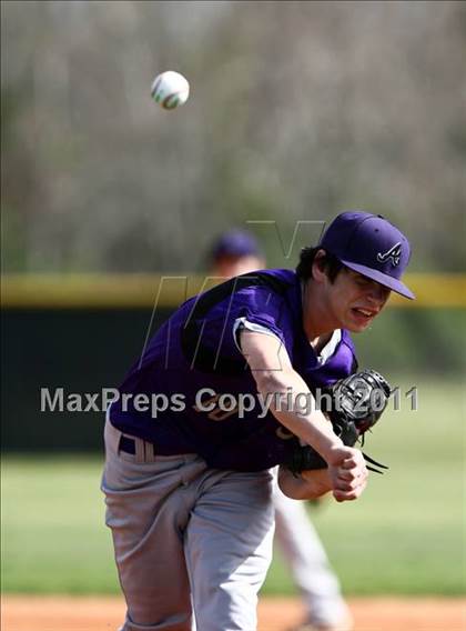 Thumbnail 3 in Angleton vs Hargrave (Goose Creek Memorial Tournament) photogallery.