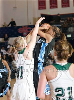 Thumbnail 1 in Hercules vs. Miramonte (CIF NCS D3 Final) photogallery.