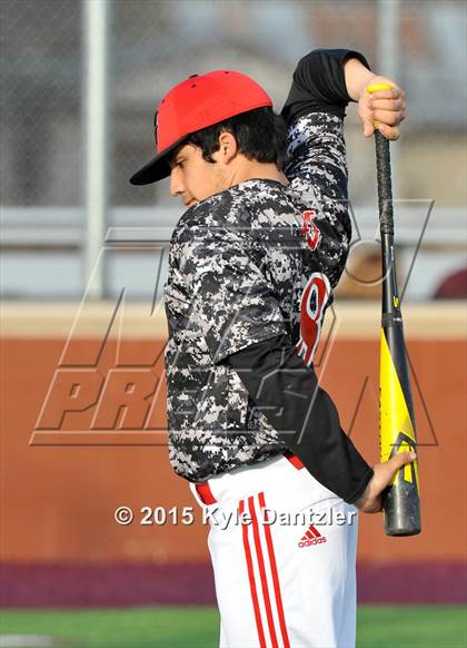 Thumbnail 1 in Mineral Wells vs Alvarado (Bowie Invitational) photogallery.