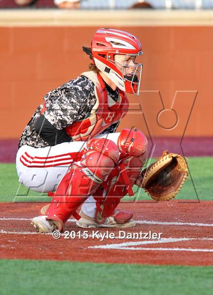 Thumbnail 1 in Mineral Wells vs Alvarado (Bowie Invitational) photogallery.