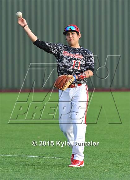 Thumbnail 3 in Mineral Wells vs Alvarado (Bowie Invitational) photogallery.