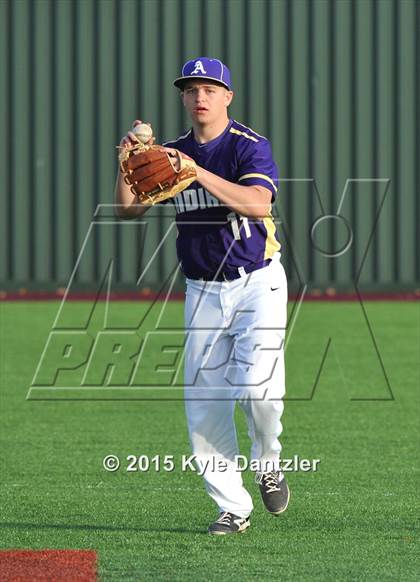 Thumbnail 1 in Mineral Wells vs Alvarado (Bowie Invitational) photogallery.