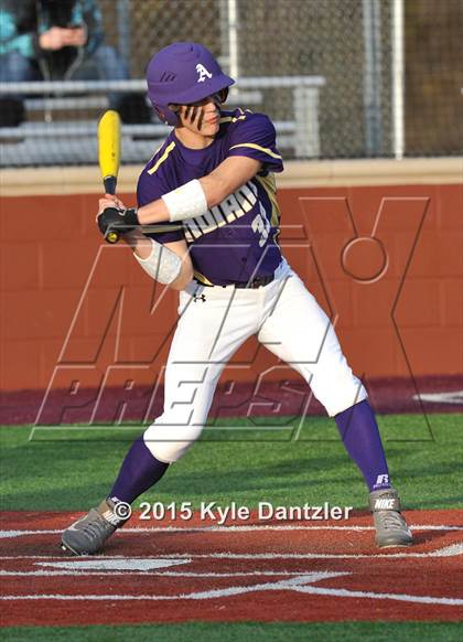 Thumbnail 1 in Mineral Wells vs Alvarado (Bowie Invitational) photogallery.