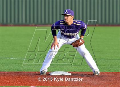 Thumbnail 3 in Mineral Wells vs Alvarado (Bowie Invitational) photogallery.