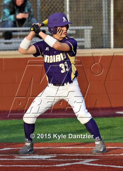 Thumbnail 3 in Mineral Wells vs Alvarado (Bowie Invitational) photogallery.