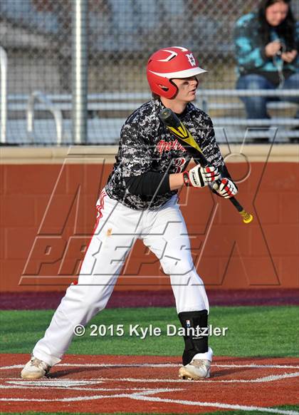 Thumbnail 3 in Mineral Wells vs Alvarado (Bowie Invitational) photogallery.