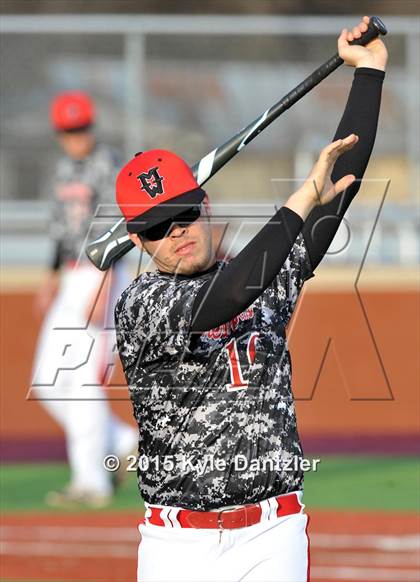 Thumbnail 2 in Mineral Wells vs Alvarado (Bowie Invitational) photogallery.