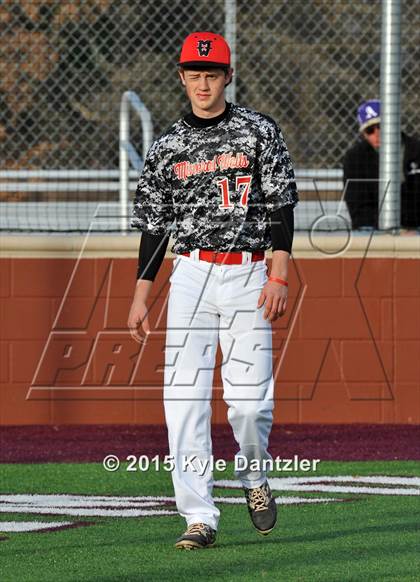 Thumbnail 1 in Mineral Wells vs Alvarado (Bowie Invitational) photogallery.