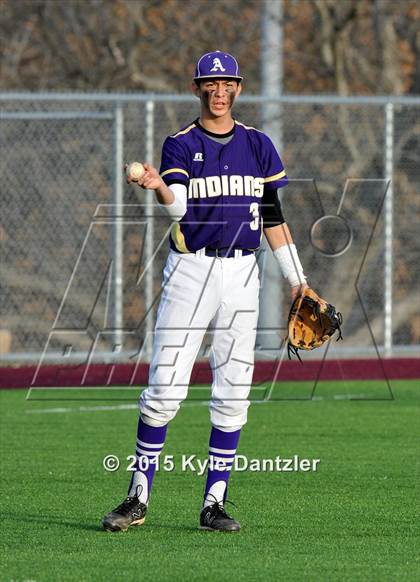 Thumbnail 2 in Mineral Wells vs Alvarado (Bowie Invitational) photogallery.