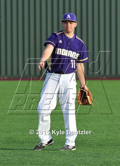 Thumbnail 1 in Mineral Wells vs Alvarado (Bowie Invitational) photogallery.