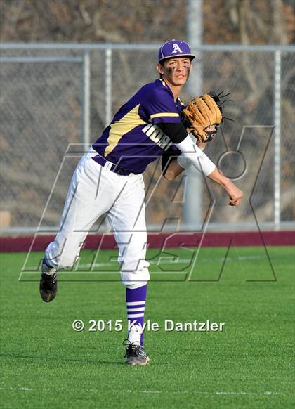 Thumbnail 2 in Mineral Wells vs Alvarado (Bowie Invitational) photogallery.