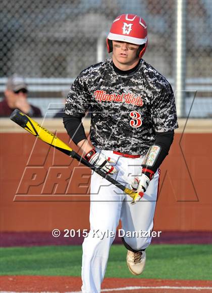 Thumbnail 1 in Mineral Wells vs Alvarado (Bowie Invitational) photogallery.