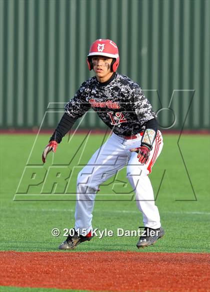 Thumbnail 1 in Mineral Wells vs Alvarado (Bowie Invitational) photogallery.