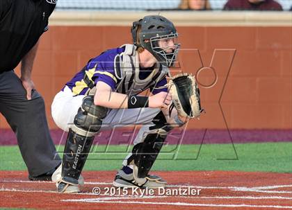 Thumbnail 1 in Mineral Wells vs Alvarado (Bowie Invitational) photogallery.
