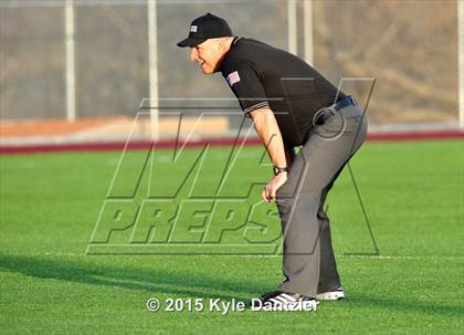 Thumbnail 3 in Mineral Wells vs Alvarado (Bowie Invitational) photogallery.
